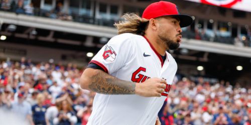 Arias (left hamstring strain) begins rehab as infield mix questions loom