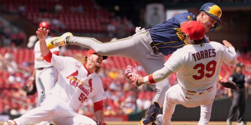 Cards cautiously optimistic after Stanek (ankle) exits on awkward play at 1B
