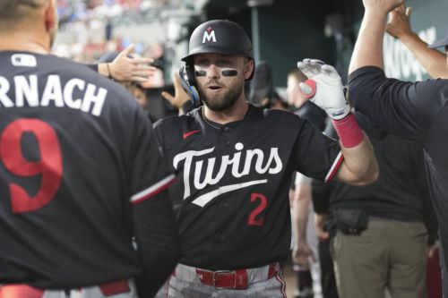 Twins 12, Rangers 2: 17 hits secure a series win