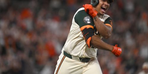 Basallo punctuates clutch go-ahead blast with monster bat heave