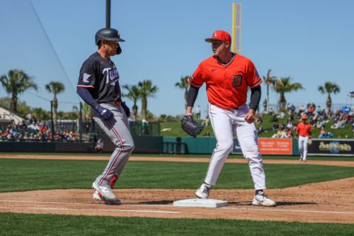 Twins Release Gio Urshela, Andrew Chafin