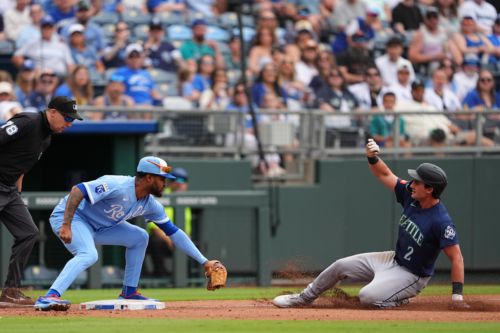 Mariners shut out in Kansas City