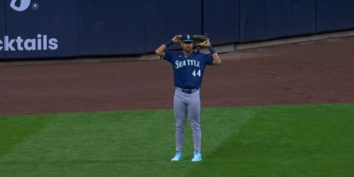 Rodríguez's gaffe a microcosm of worst loss in Mariners history