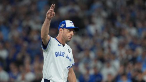 Nationals miss out on reunion as franchise legend finally makes free agency decision