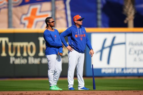 Francisco Lindor has stitches removed, still on track for Opening Day