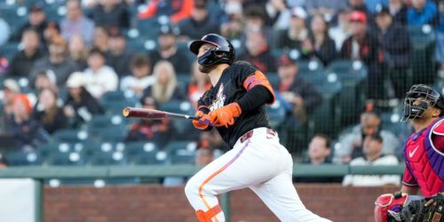 Giants still unable to solve Arizona as bullpen struggles