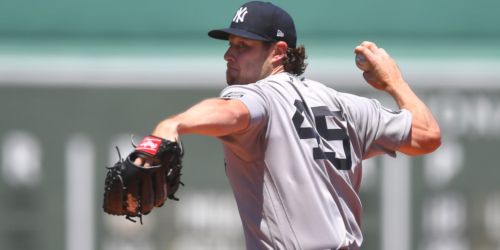 Cole flips switch, lets it rip to finish strong after early struggles