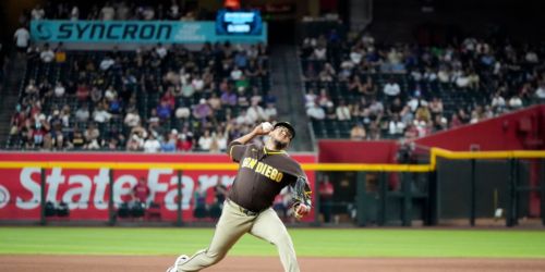 Padres even season series with D-backs, gain ground in Wild Card race