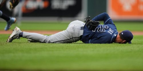 Jax day to day with back contusion after hit by 107 mph comebacker