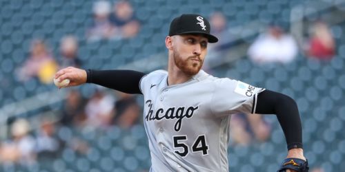Sandlin comes back to earth against Twins following dream debut