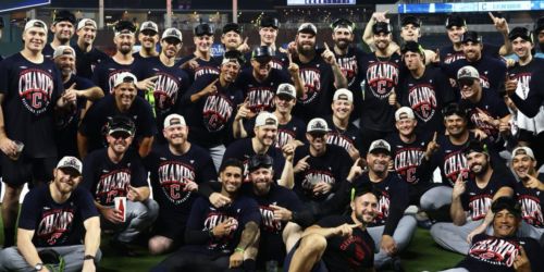 Guardians clinch 7th Central title in last 11 years, secure 1st-round bye