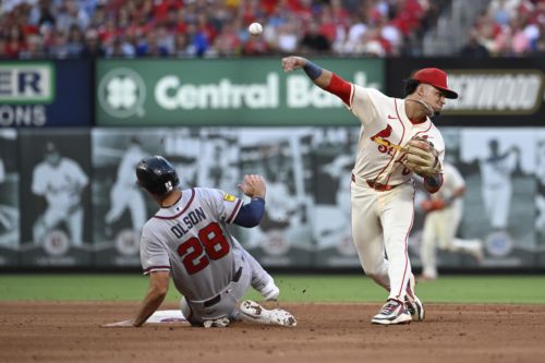 Braves bats lifeless again as they drop second series to St. Louis
