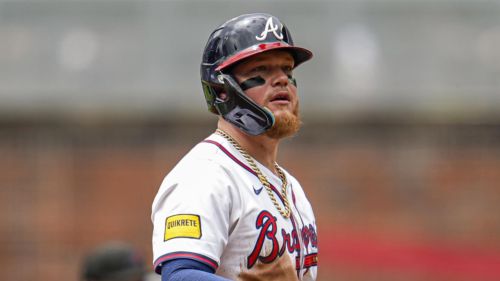 Astros lone free agent option comes with real risk, makes trade route feel inevitable