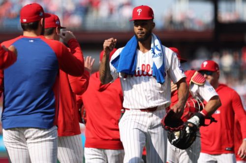 Sánchez gem leads Phils to big victory over A’s