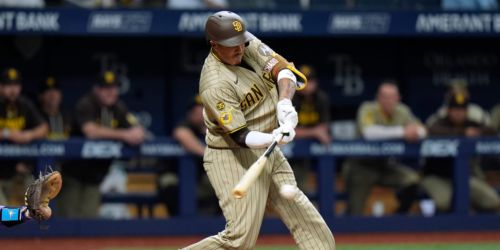 Normally reliable, Padres' bullpen stumbles in wacky 7th inning