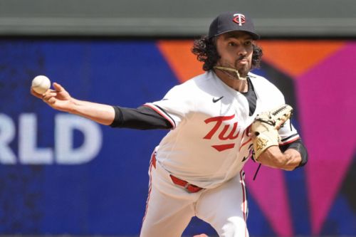 Nationals Claim Justin Lawrence
