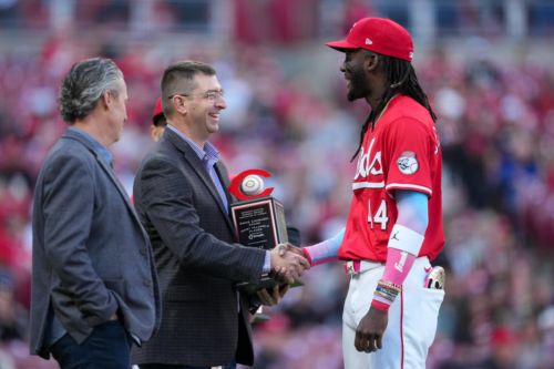 WANTED: A new front office to run the next Cincinnati Reds rebuild