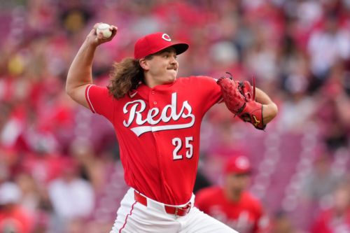 Rhett Lowder gets his moment to shine for the Reds