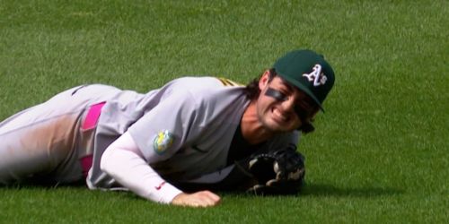 Wilson suffers left shoulder sprain, will undergo further imaging