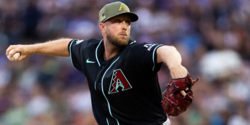 Kelly throws first career complete game -- and does it at Coors Field!