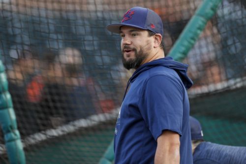 Kyle Schwarber hits big home run for Team USA