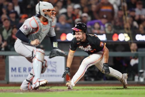 Carsons dominate late-night Giants win