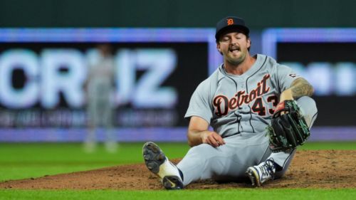 Tigers’ horrendous, system-wide injury luck triggers plummet in Baseball America rankings