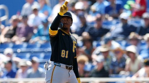 Pirates News: Termarr Johnson injury, Ji Hwan Bae signs with rival, Dennis Santana