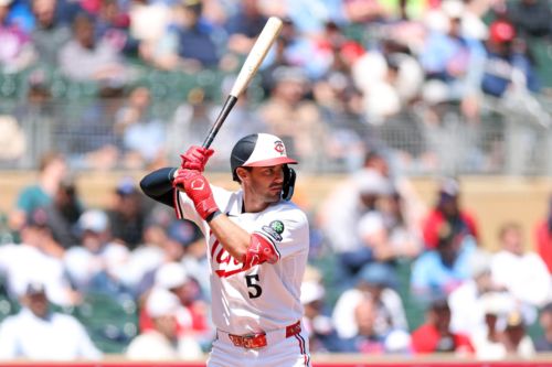 Twins 4, Astros 1: Double dinger daytime dominance