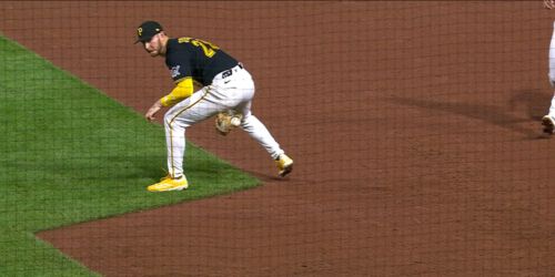 'It's pretty sick': O'Hearn actually practices ingenious between-the-legs play