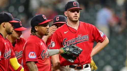 Long-forgotten Guardians reliever could work his way into 2026 bullpen picture