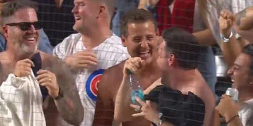 Lucky charm? Cubs legend spotted going Tarps Off before Cubs' wild comeback
