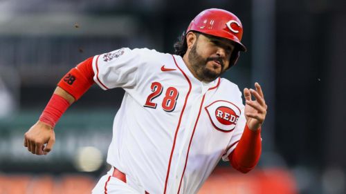 Eugenio Suárez's slow start should have Reds fans concerned but not panicking yet