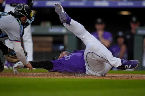 Bullpen blows it as Rockies fall to Marlins 10-7