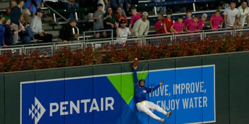 Oh my, Rodriguez! Twins' No. 5 prospect robs a hit with some signature flair