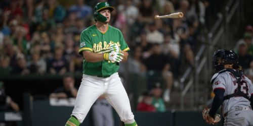 Kurtz ties Bonds for 2nd on all-time streak list with walk in 20th straight game