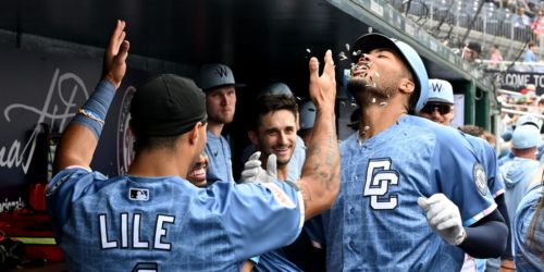 Nationals' bats can't maintain hot start in extra-innings loss