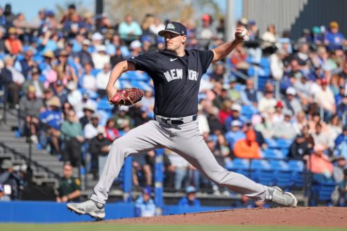 Brent Headrick works in and out of jam as quest to make Yankees bullpen continues