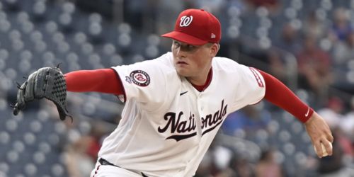 Unfazed in facing PCA, hometown Cubs, Kent earns ovation after MLB debut