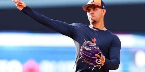 Cards add versatility, increase options by signing Urías to one-year deal