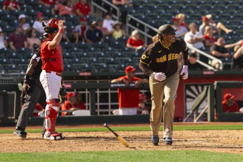 Manny Machado blasts two home runs, Padres fall to Reds, 11-10
