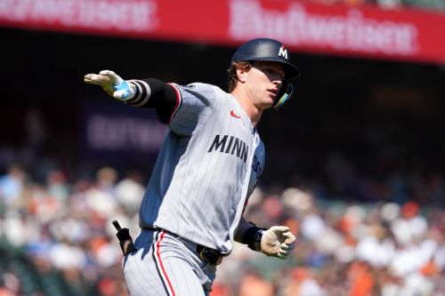 Twins 4, Giants 2: Luke towards the future