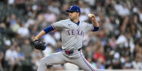 Rangers' usually solid starting pitching falters in the midst of WC battle