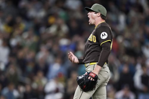 Mariners fall behind, get chased down by Mason Miller in 2-0 loss