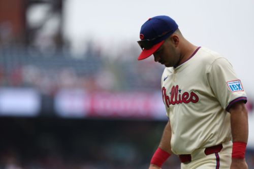 Platoon player Otto Kemp talks defense after awkward day in outfield