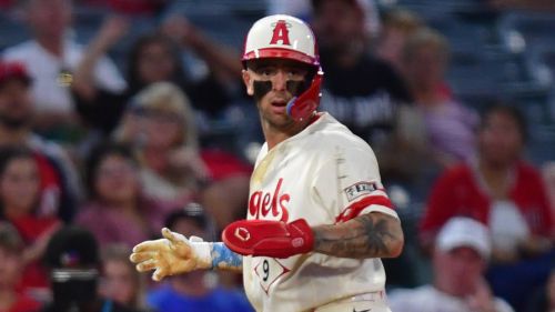 Zach Neto is trying his best to stick around, but the Angels should trade him anyway