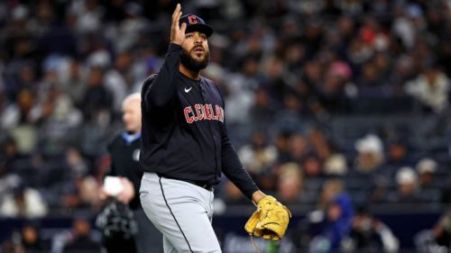 Fan favorite pitcher leaves Guardians for overseas opportunity at worst possible time