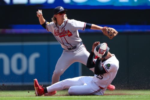 Braves option Jim Jarvis, recall Brewer Hicklen