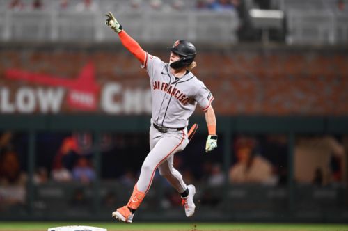 Giants rain on Braves’ parade in makeup game