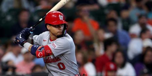 Winn delivers in extras as Cardinals sweep Astros